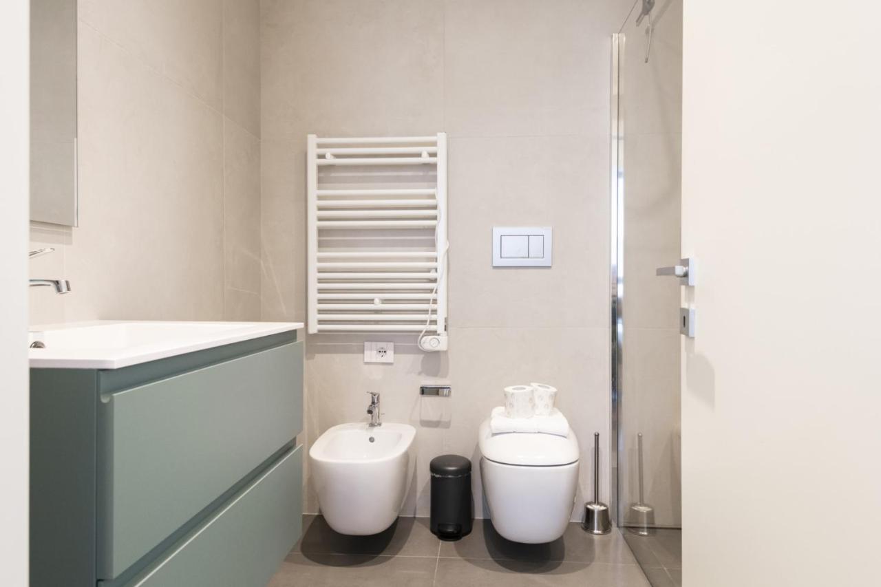 Easylife - Lussuosa Dimora Con Rooftop Condominiale Vista Duomo Milánó Kültér fotó